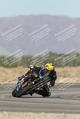 media/Oct-13-2025-Moto Forza (Mon) [[a66d839500]]/2-A Group/Session 3 (Turn 16)/